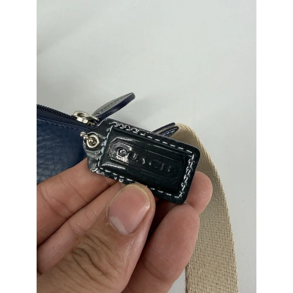 Coach no rips